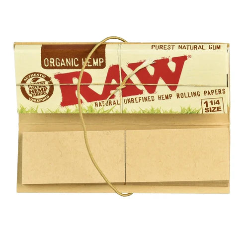 RAW Connoisseur Organic Hemp Rolling Papers & Tips | 1 1/4 Size | 1pk | 50 Tips per Pack | 50 Leaves per Pack