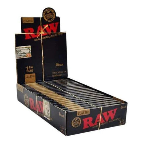 RAW Black Classic Rolling Papers | 1 1/4 Size | 1pk | 50 Leaves per Pack